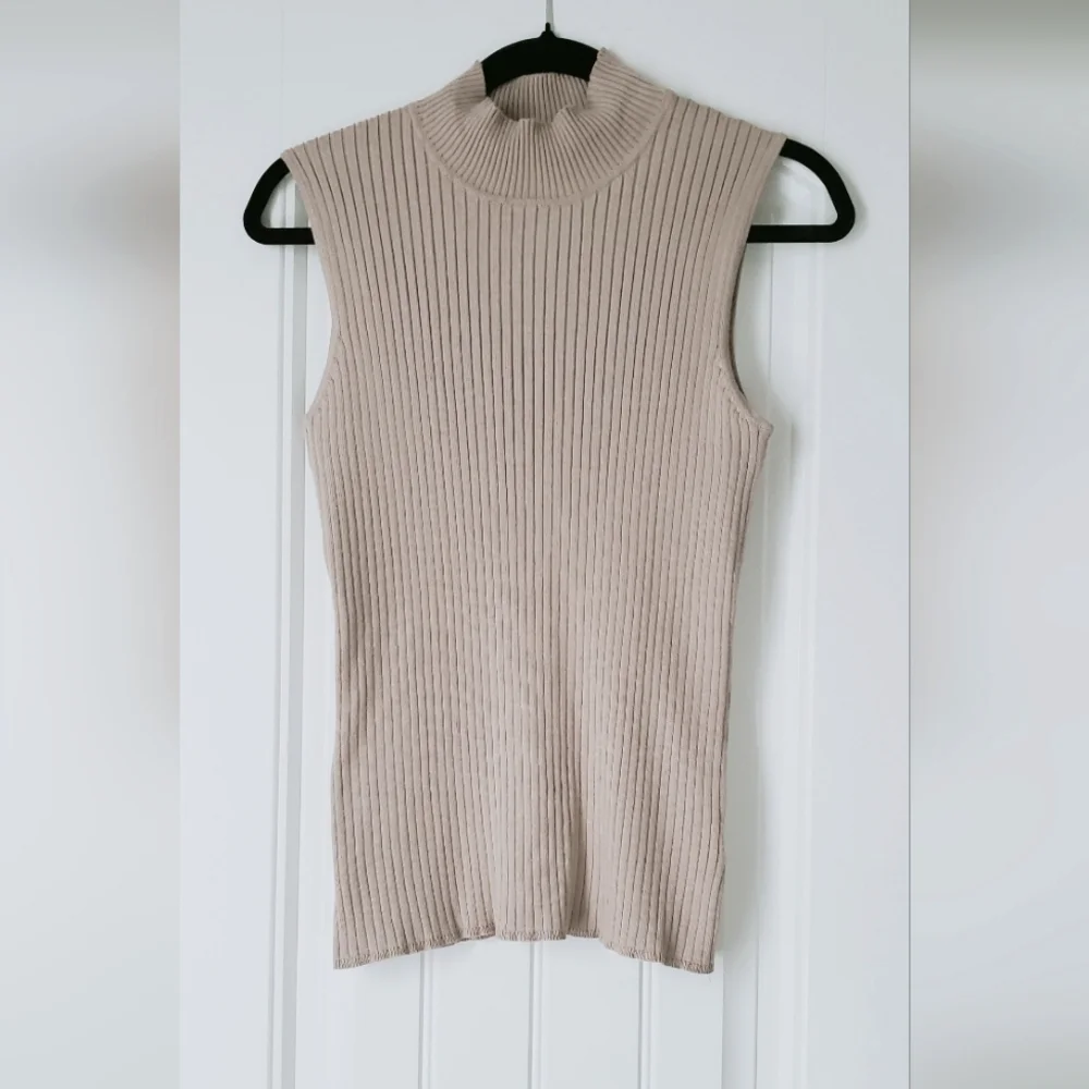 Madison Grey Ribbed Mock Neck Top - Picture 1 of 8